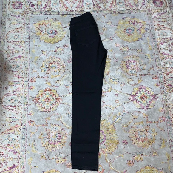Size 26 PAIGE Skyline Skinny Black Jeans 🖤 - Picture 5 of 5